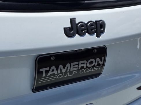 Used 2025 Jeep Compass Trailhawk AWD/4WD image 31