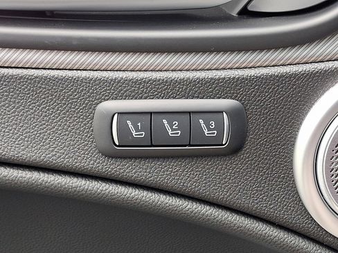 New 2025 Alfa Romeo Stelvio Sprint image 17