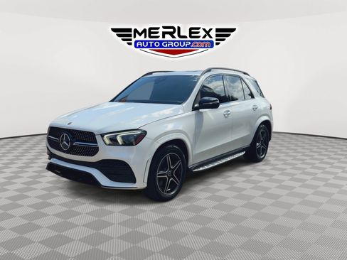 Used 2020 Mercedes-Benz GLE 350 4MATIC w/ AMG Line Exterior image 4