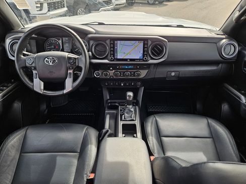 Used 2021 Toyota Tacoma TRD Sport w/ TRD Premium Sport Package AWD/4WD image 29