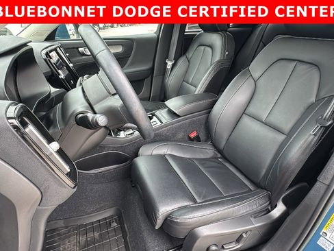 Used 2023 Volvo XC40 B5 Plus w/ Protection Package Premier image 14
