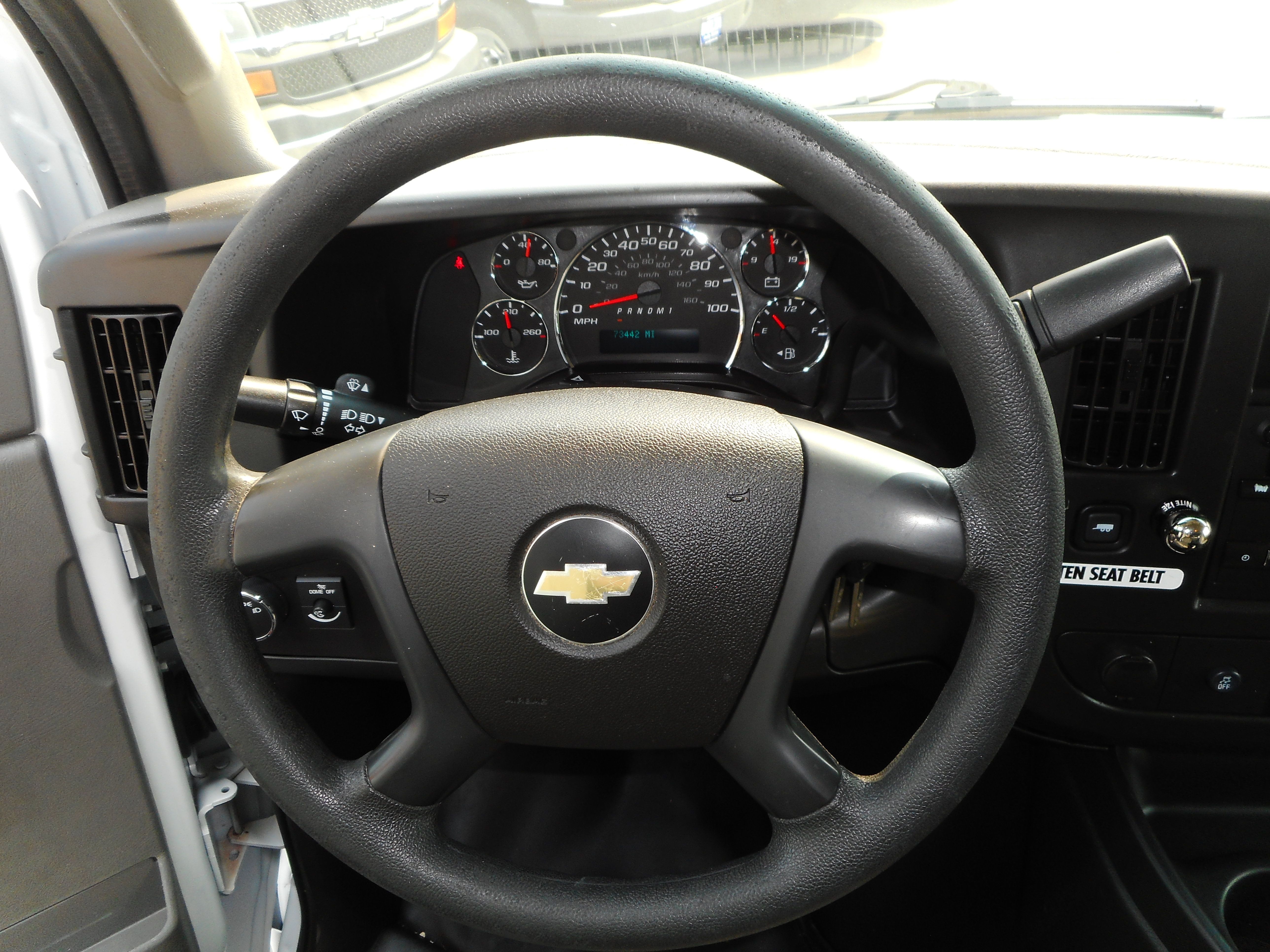 Used 2016 Chevrolet Express 2500 RWD image 16