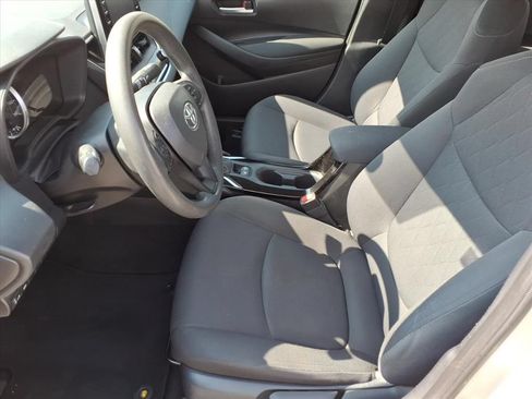 Used 2020 Toyota Corolla LE FWD image 12
