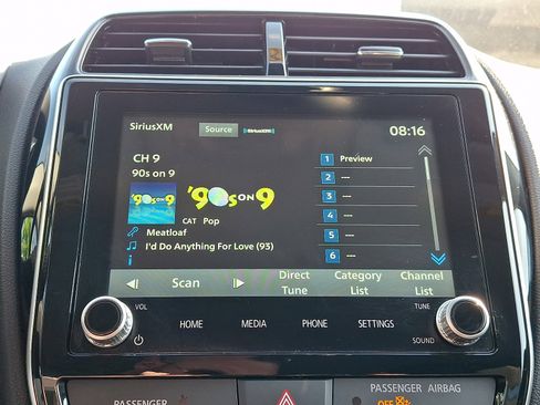 Used 2025 Mitsubishi Outlander Sport LE AWD/4WD image 16