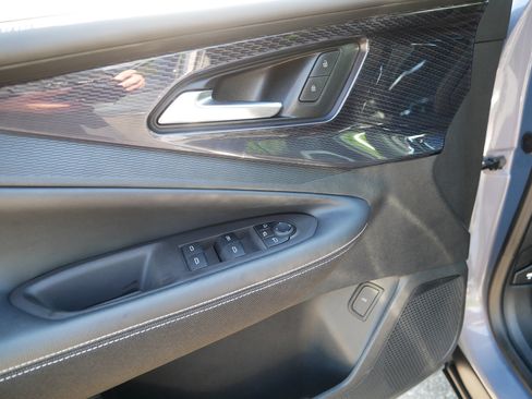 Used 2024 Chevrolet Blazer EV LT AWD/4WD image 19