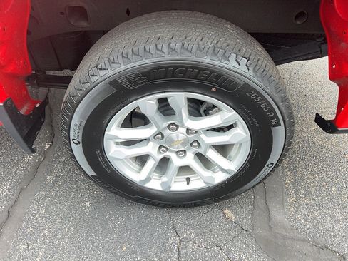 Used 2022 Chevrolet Silverado 1500 LT image 9