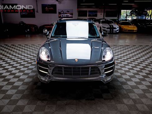 Used 2018 Porsche Macan Turbo image 24
