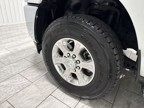 Used 2024 RAM 3500 Big Horn image 34