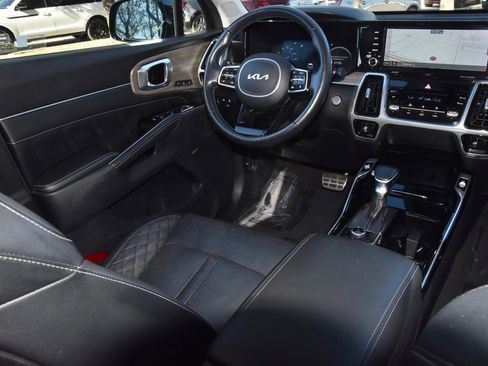 Used 2023 Kia Sorento SX Prestige image 16