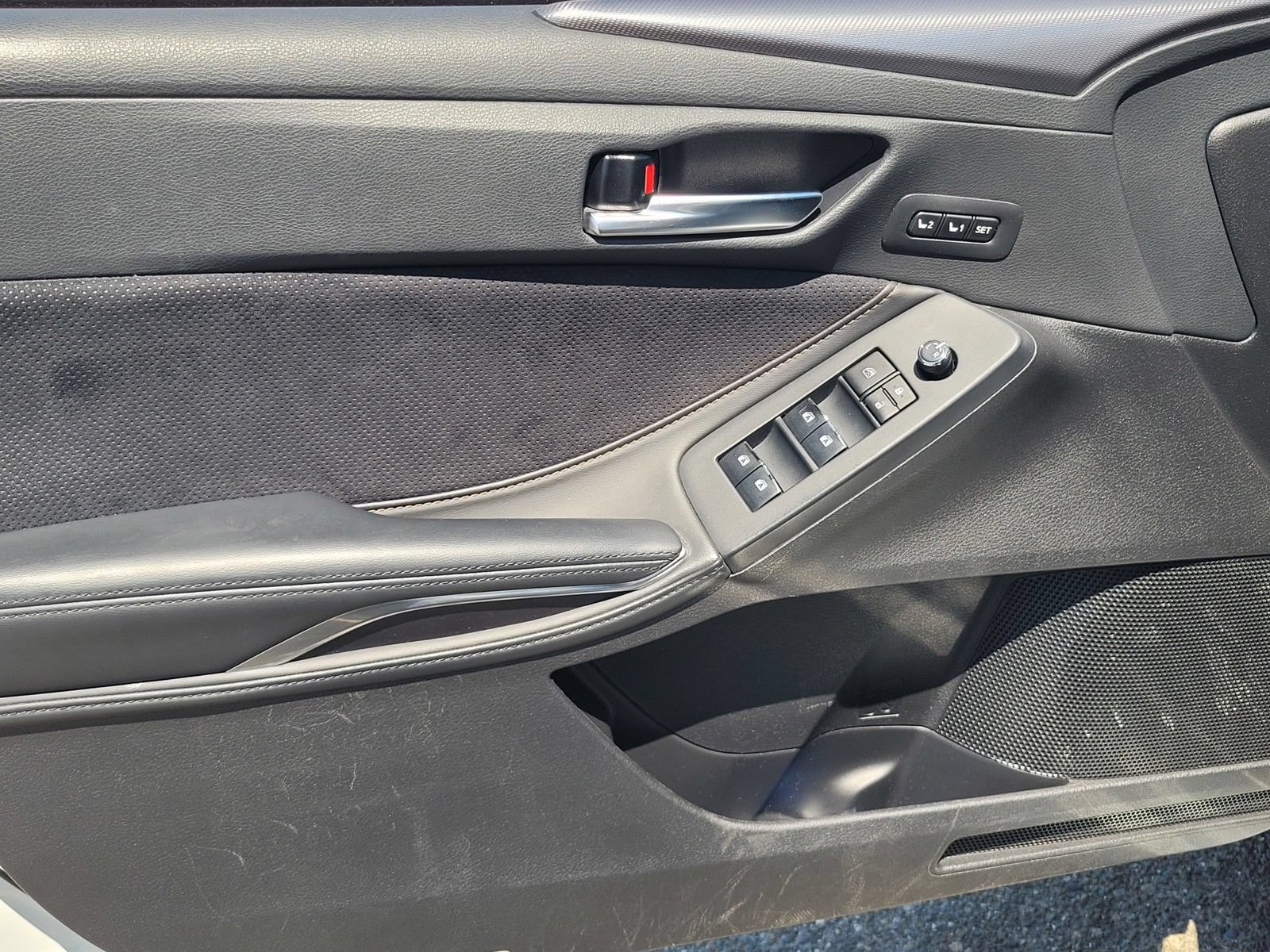 Used 2021 Toyota Avalon Touring w/ Advanced Safety Package FWD image 17