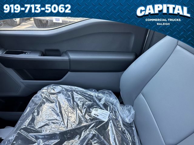New 2026 Ford F550 4x4 Regular Cab Super Duty image 28