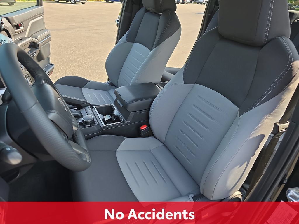 Certified 2025 Toyota Tacoma TRD Sport AWD/4WD image 18