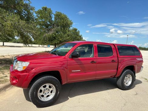 Used 2005 Toyota Tacoma PreRunner RWD image 6