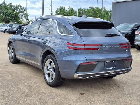 Used 2026 Genesis GV70 2.5T Advanced image 2
