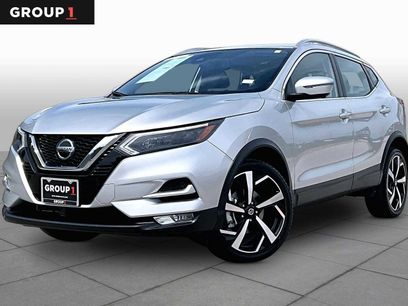 Certified 2022 Nissan Rogue Sport SL w/ Premium Package