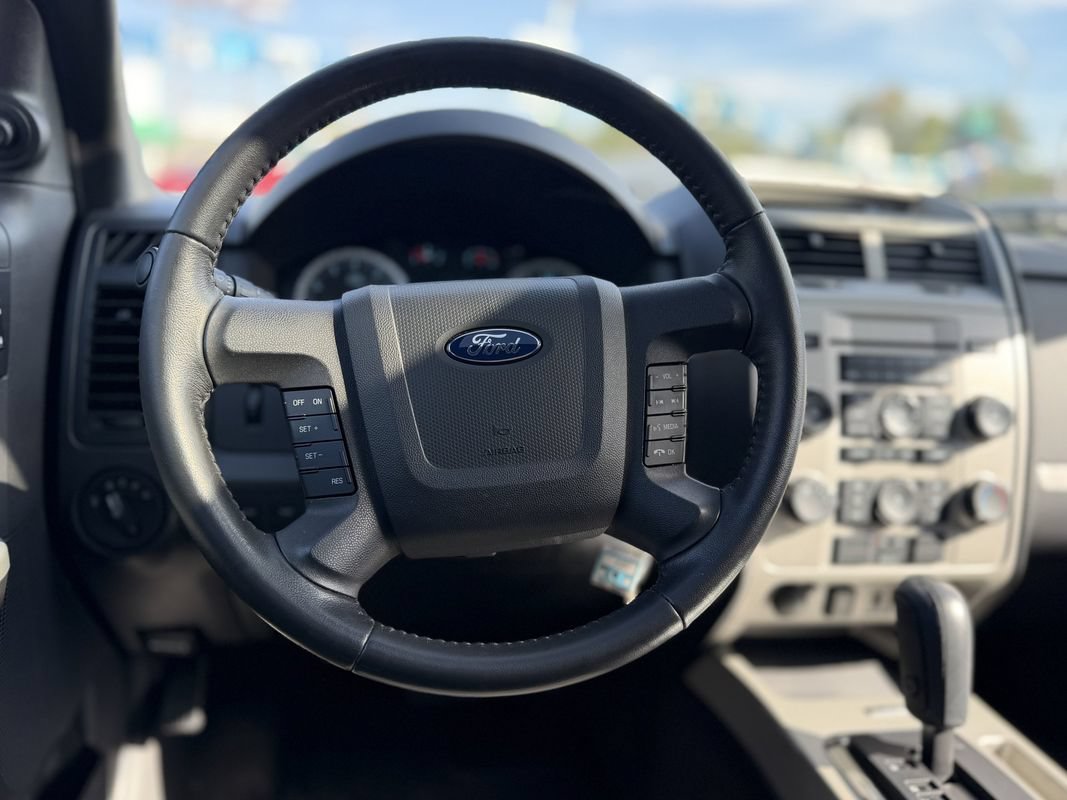 Used 2011 Ford Escape XLT w/ 202A Rapid Spec Order Code AWD/4WD image 15