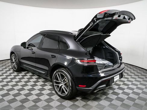 Certified 2024 Porsche Macan AWD w/ Premium Plus Package image 35