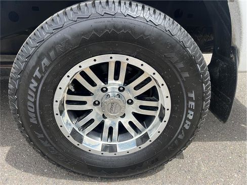 Used 2006 Toyota Tundra Limited AWD/4WD image 9