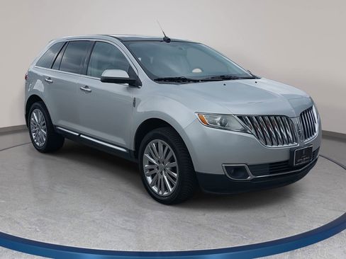 Used 2011 Lincoln MKX AWD w/ 102A Rapid Spec Order Code image 3