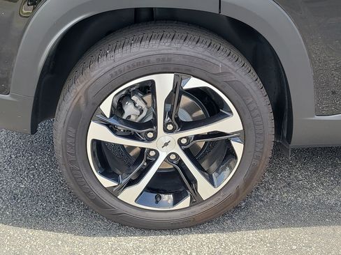 Used 2026 Chevrolet Trax RS FWD image 10