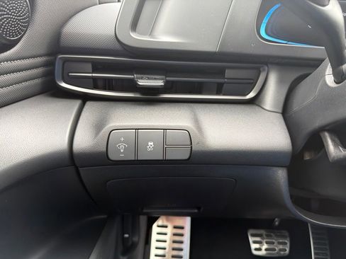 New 2026 Hyundai Elantra Sport FWD image 27