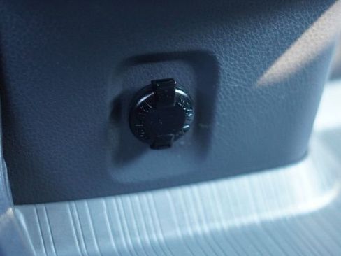 Certified 2022 Toyota Sienna XLE w/ XLE Plus Package image 36