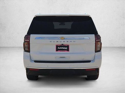 Certified 2024 Chevrolet Suburban LT AWD/4WD image 7