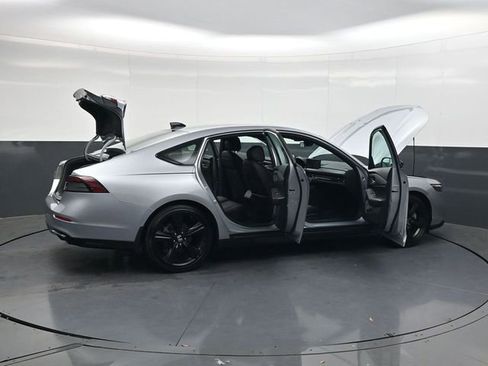 Used 2023 Honda Accord Sport image 37