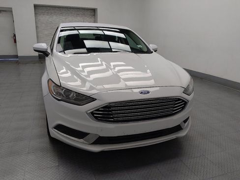 Used 2017 Ford Fusion SE image 14