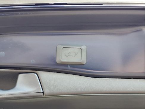 Used 2025 Toyota RAV4 XLE w/ Convenience Package AWD/4WD image 7