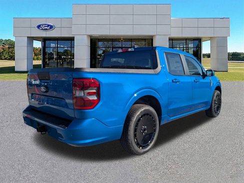 New 2026 Ford Maverick Lobo AWD/4WD image 4