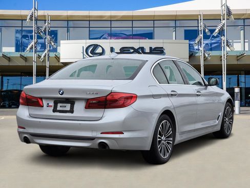 Used 2020 BMW 530i w/ Convenience Package image 3