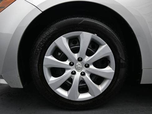 Used 2023 Toyota Corolla LE image 14