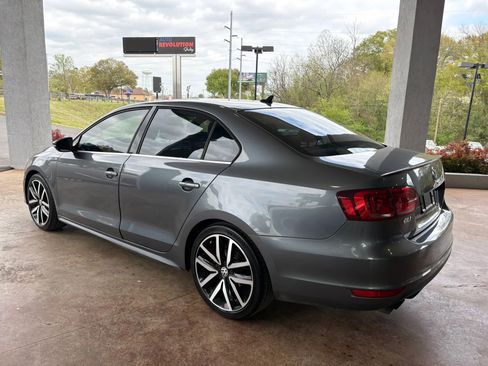Used 2014 Volkswagen Jetta GLI FWD image 4
