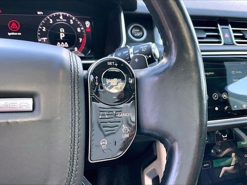 Used 2020 Land Rover Range Rover HSE AWD/4WD image 24