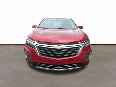 Used 2024 Chevrolet Equinox LT FWD image 8
