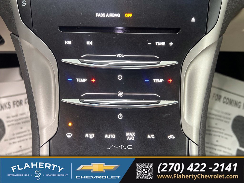Used 2016 Lincoln MKZ w/ Equipment Group 300A Reserve FWD image 29