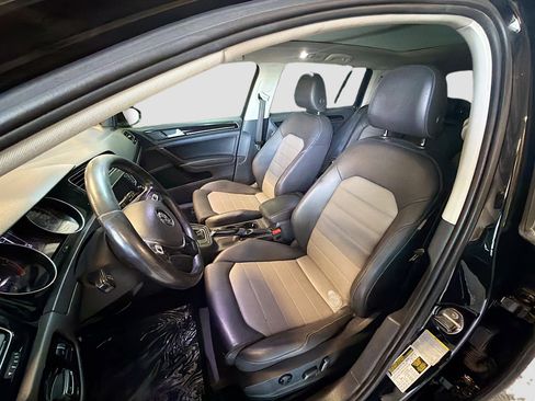 Used 2015 Volkswagen Golf TDI SEL image 13