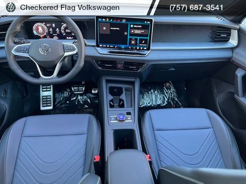 New 2026 Volkswagen Tiguan SE R-Line image 28