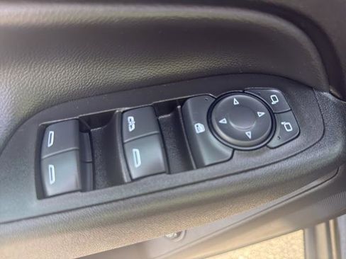 Used 2023 Chevrolet Equinox LT AWD/4WD image 12