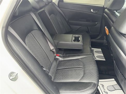 Used 2020 Kia Optima EX w/ Technology Package image 17