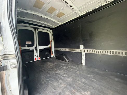 Used 2019 Ford Transit 150 148 Medium Roof RWD image 17