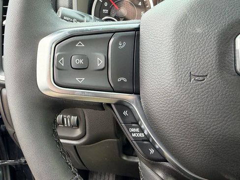 New 2026 RAM 1500 4x4 Crew Cab image 18