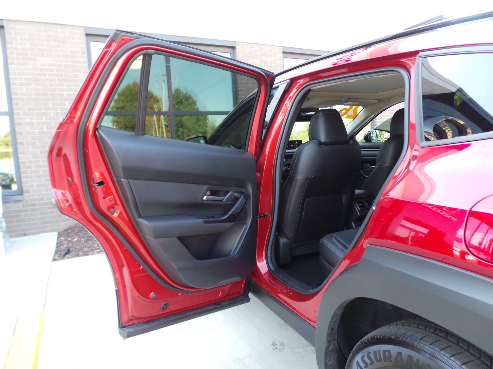 Certified 2026 MAZDA CX-50 AWD 2.5 Hybrid w/ Weather Package image 31