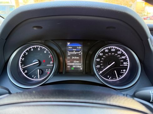 Used 2023 Toyota Camry SE image 32