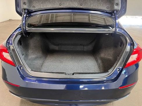 Used 2018 Honda Accord LX image 16