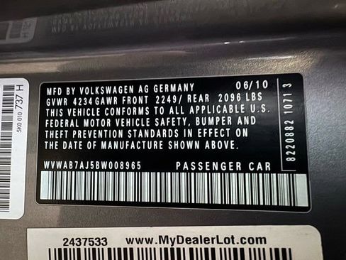 Used 2011 Volkswagen Golf 2-Door image 11