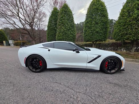 Used 2017 Chevrolet Corvette Stingray Coupe image 6