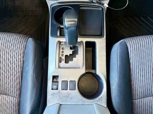 Used 2011 Toyota 4Runner SR5 image 40