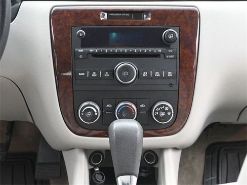 Used 2011 Chevrolet Impala LS image 26